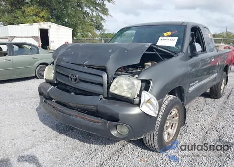 2005 Toyota Tundra Sr5 V8 z USA, uszkodzony, nr VIN 5TBRT341X5S460895